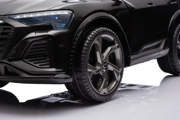 Profitent Elektrické autíčko Audi RSQ8 Čierne