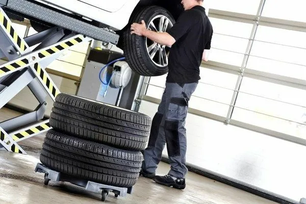 TIP-TOPOL AHCON vozík/stojan na kolesá – 120 kg, Ø 630 mm