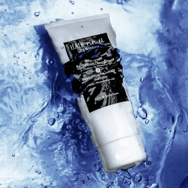 Hair Rituel by Sisley Revitalizing Smoothing Shampoo with Macadamia oil uhladzujúci šampón pre všetky typy vlasov 200 ml