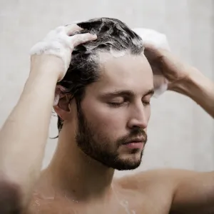 Hair Rituel by Sisley Revitalizing Smoothing Shampoo with Macadamia oil uhladzujúci šampón pre všetky typy vlasov 200 ml