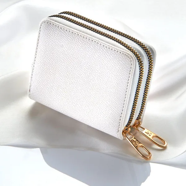 Peňaženka s monogramom a RFID ochranou