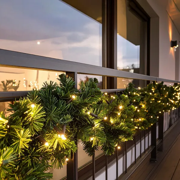 Solight LED vonkajšia vianočná girlanda s ihličím, 7m, 112x LED, časovač, 230V-31V, IP44, 1v299,