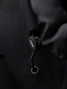 Trendy kabát na zimu pre mužov čierny