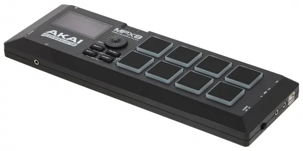 Akai MPX 8