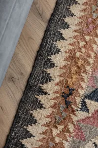 Koberec Elle Decoration Roya Parsa krémový / viacfarebný