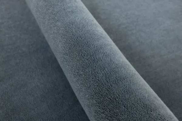 Protišmykový koberec PLUSH sivý