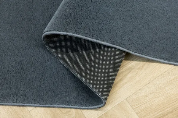 Protišmykový koberec PLUSH sivý