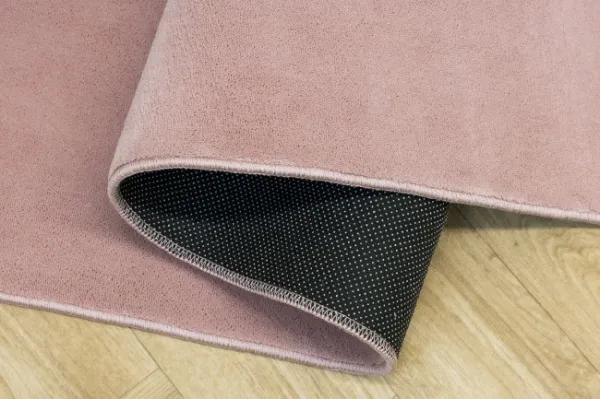 Protišmykový koberec PLUSH púdrovoružový