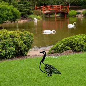 Záhradná dekorácia Goose 03