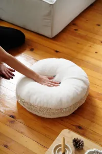 Decorative Pad Pelus - Ecru