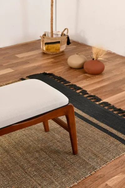 Lavica Touch Bench