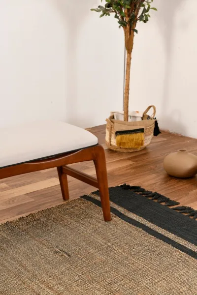 Lavica Touch Bench