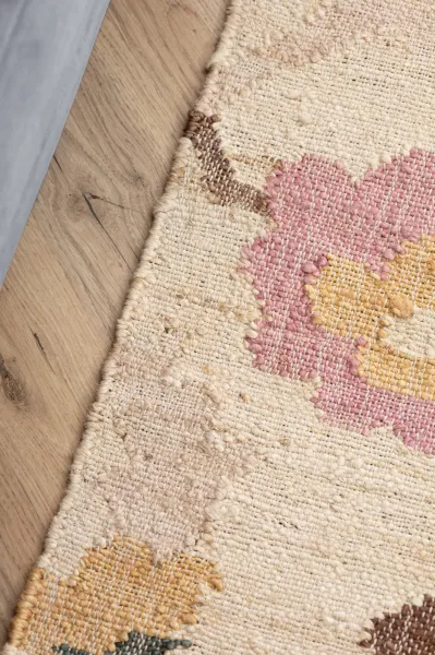 Koberec Elle Decoration Roya Violette krémový / viacfarebný