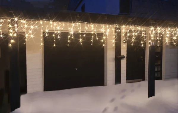 Vianočné vonkajšie svietielka, 500LED, 23m, cencúle, FLASH, teplá biela