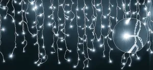 Vianočné vonkajšie svietielka, 500LED, 23m, cencúle, FLASH, STUDENÁ biela