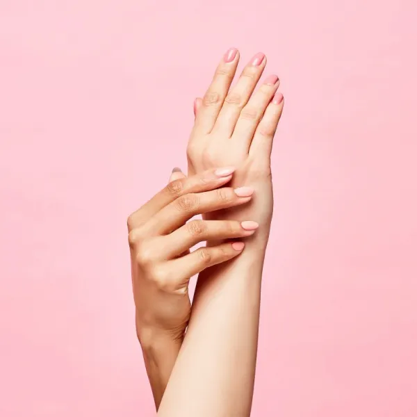 MUA Makeup Academy Nail Colour lak na nechty odtieň Caramel Glaze 10 ml