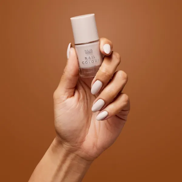 MUA Makeup Academy Nail Colour lak na nechty odtieň Greige 10 ml