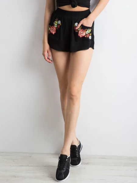 Black shorts with embroidery