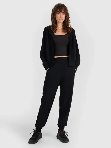 Dámske tepláky 4F TROUSERS CAS F1180-WAW25TTROF1180-21S-BLACK