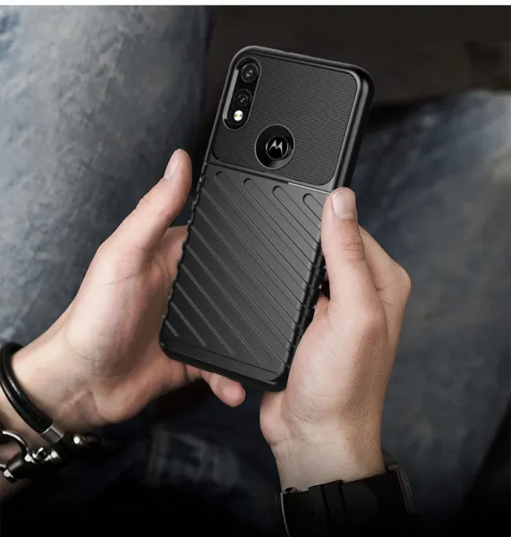THUNDER Ochranný kryt Motorola Moto E (2020) čierny