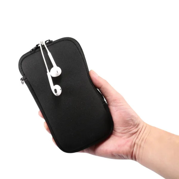 Univerzálne puzdro na mobil s uhlopriečkou do 6.9" čierne
