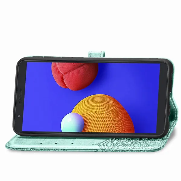 ART Peňaženkový kryt Motorola Edge ORNAMENT zelený