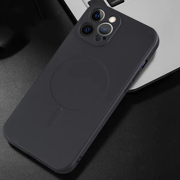 RUBBER MAGSAFE Obal Apple iPhone 13 Pro čierny