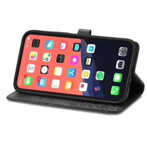 ART Peňaženkový kryt Apple iPhone 13 Pro ORNAMENT čierny