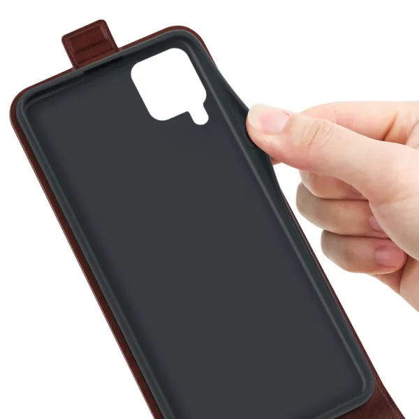 Vyklápacie puzdro Samsung Galaxy M32 hnedé