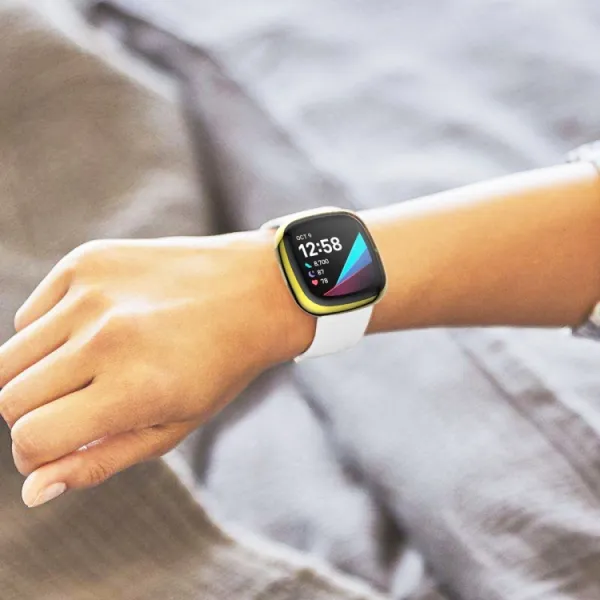 TPU Ochranný obal Fitbit Versa 3 / Fitbit Sense zlatý