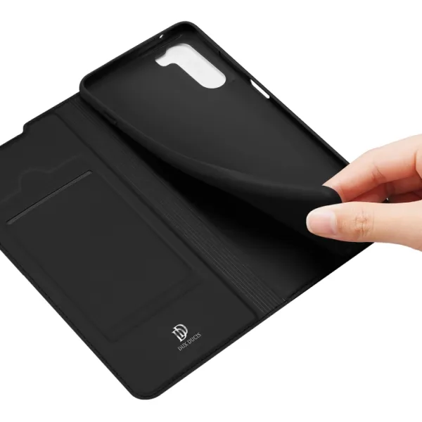 DUX Peňaženkový kryt Motorola Moto G200 5G čierny