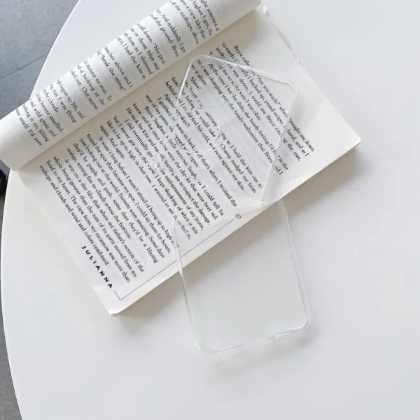 Ochranný plastový kryt Huawei P50 Pocket priehľadný