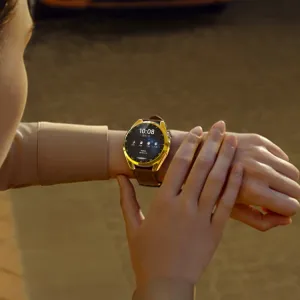 Plastový kryt s ochranným sklom pre Huawei Watch 3 Pro zlatý