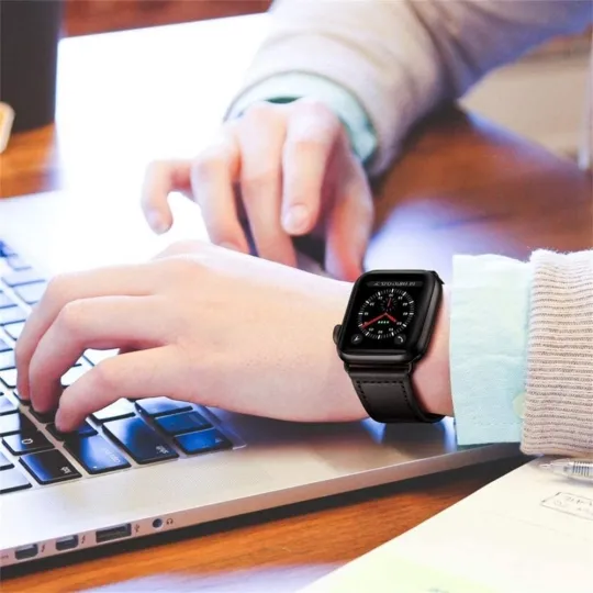 TECH-PROTECT FIT Kožený remienok Apple Watch 9 / 8 / 7 (41mm) / 6 / SE / 5 / 4 (40mm) / 3 / 2 / 1 (38mm) čierny