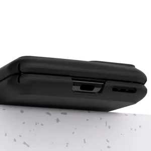 MACARON Plastový kryt pre Motorola Razr 2022 5G čierny