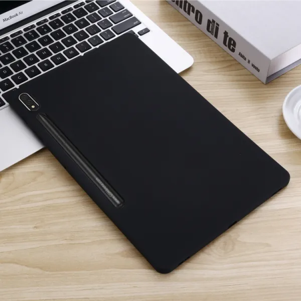 RUBBER Ochranný kryt pre Samsung Galaxy Tab S8+ / S7+ / S7 FE čierny