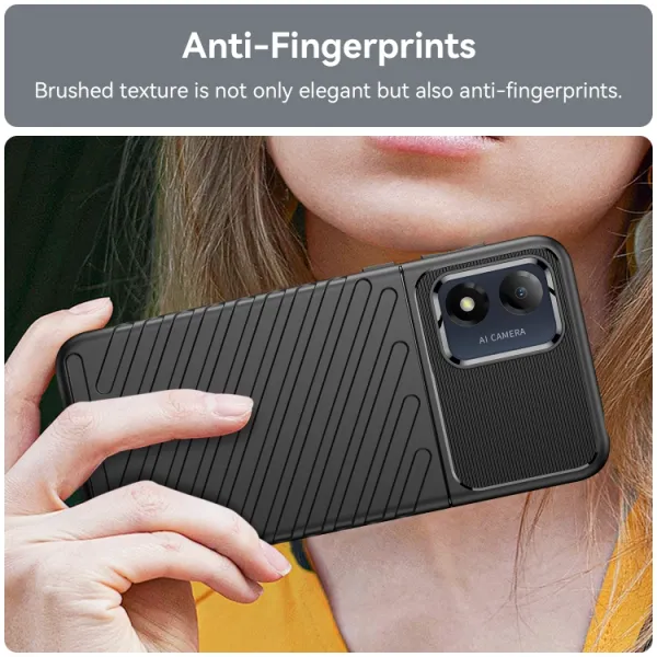 THUNDER Ochranný kryt Motorola Moto E13 čierny