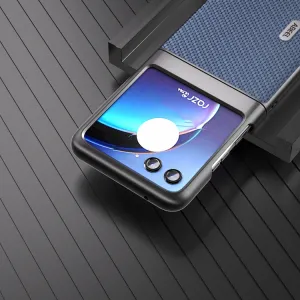 ABEEL CARBON Plastový kryt Motorola Razr 40 Ultra svetlomodrý