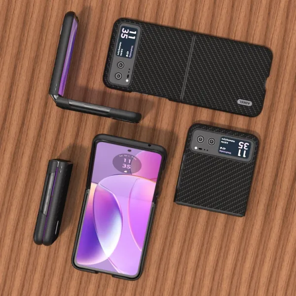 ABEEL CARBON Plastový kryt Motorola Razr 40 čierny