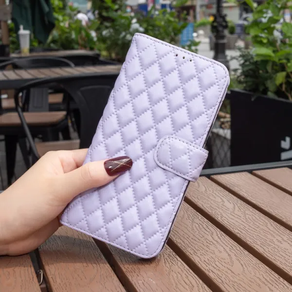 LATTICE Ochranné puzdro pre Google Pixel 8 fialové