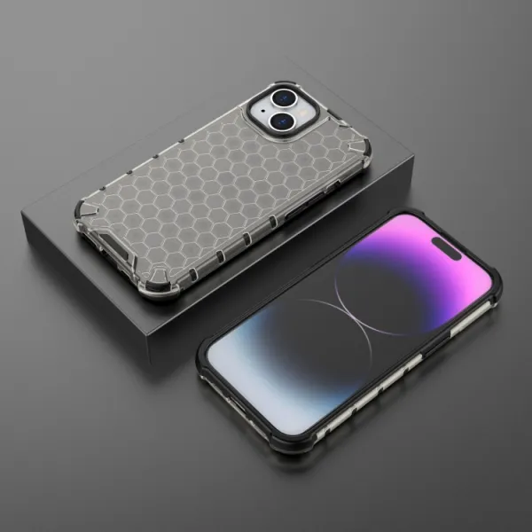 HONEYCOMB Ochranný kryt Apple iPhone 15 čierny