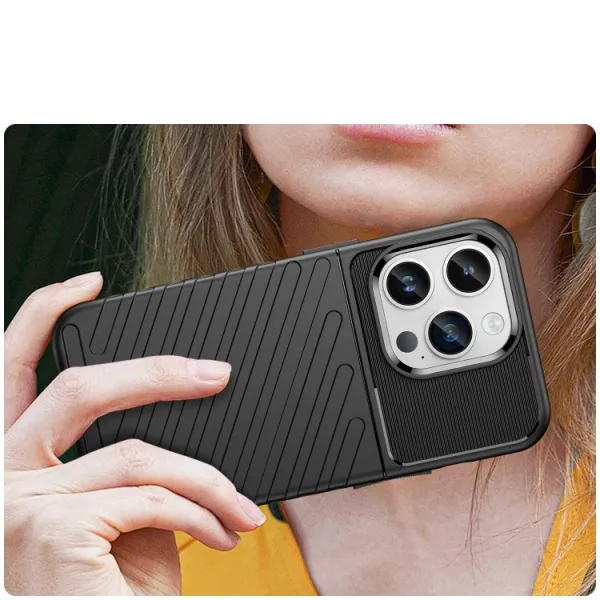 THUNDER Ochranný kryt Apple iPhone 15 Pro čierny