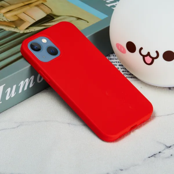 RUBBER Ochranný kryt pre Apple iPhone 15 Plus červený
