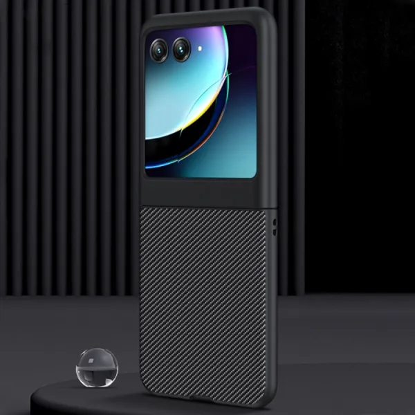 CARBON Ochranný kryt Motorola Razr 40 Ultra modrý