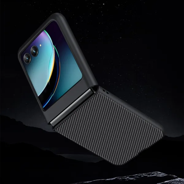 CARBON Ochranný kryt Motorola Razr 40 Ultra modrý