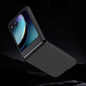 CARBON Ochranný kryt Motorola Razr 40 Ultra modrý