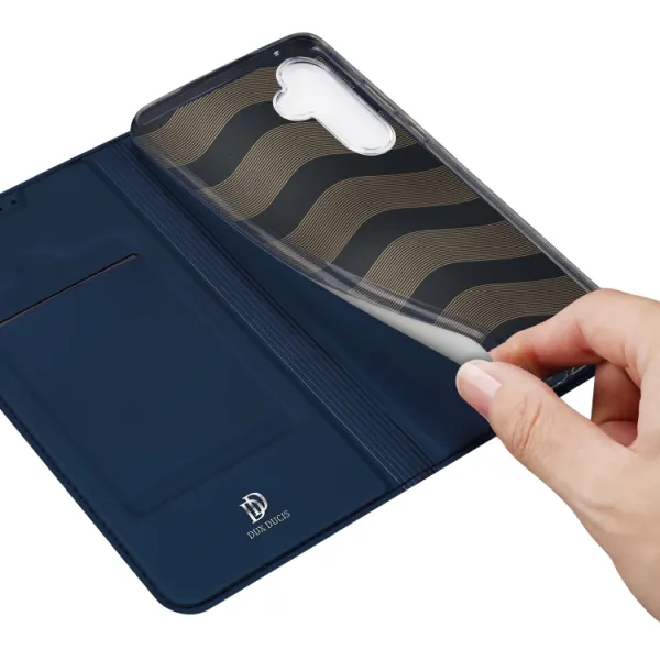 Dux Ducis Skin Pro knižkové puzdro na Samsung Galaxy A55 5G, modré