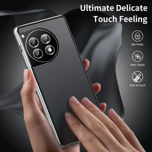 Magnetický kryt 360 pre OnePlus 12 strieborný