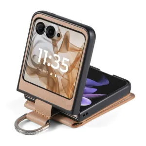 CARD Kryt s priehradkami pre karty Motorola Razr 50 Ultra svetlohnedý