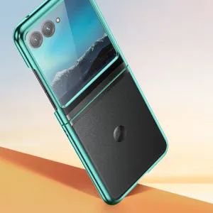 ELECTRO Plastový obal pre Motorola Razr 50 Ultra strieborný